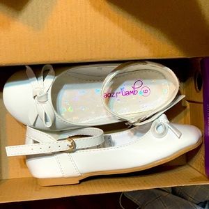 Wedding shoes for flower girl never used